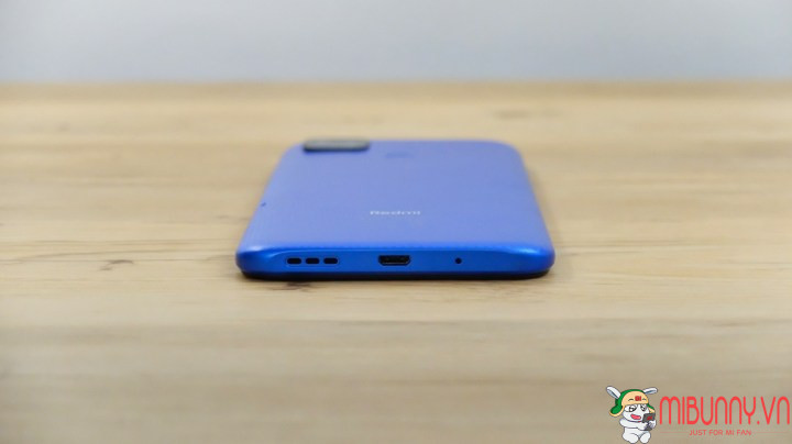 cạnh dưới Xiaomi Redmi 9C